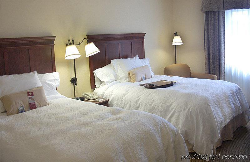 Hampton Inn & Suites Burlington Værelse billede