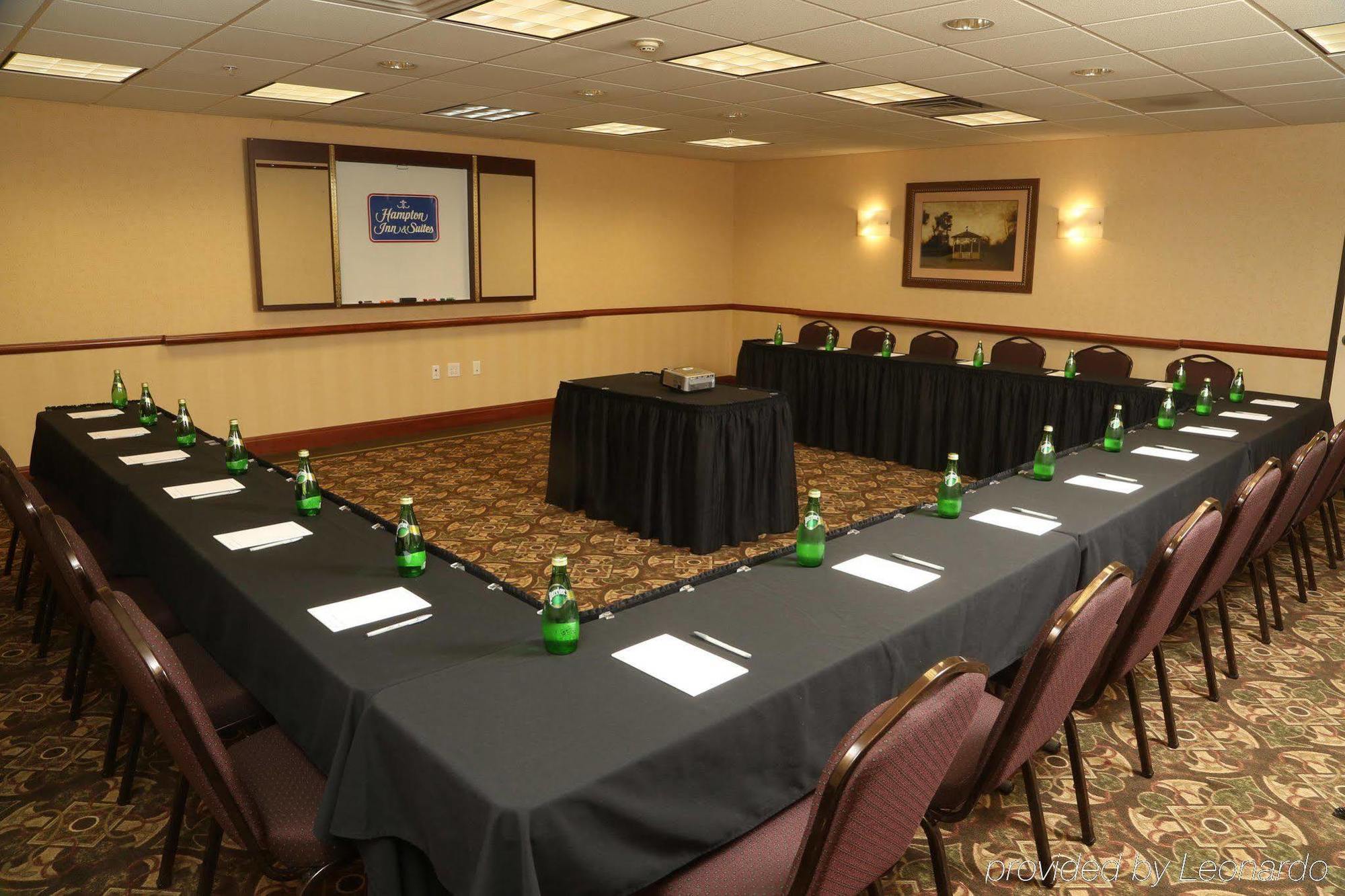Hampton Inn & Suites Burlington Eksteriør billede